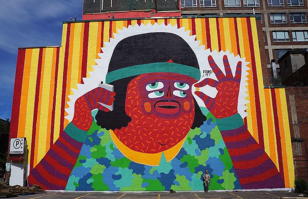 montreal’s mural festival фото