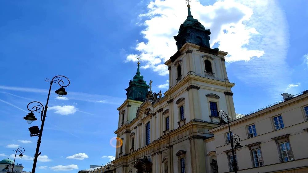 церковь святого креста в варшаве фото