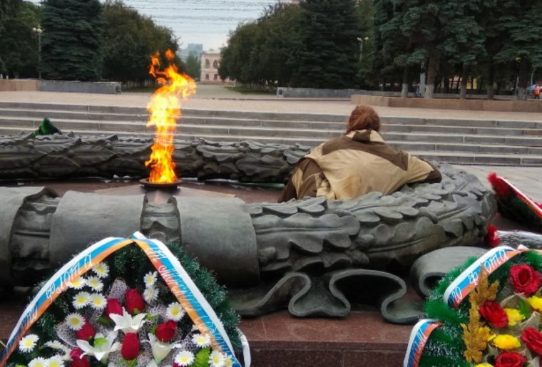 памятник вечный огонь в челябинске фото