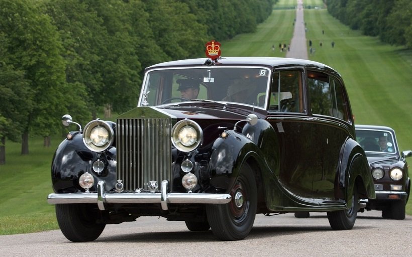 rolls-royce phantom iv landaulette королевы фото