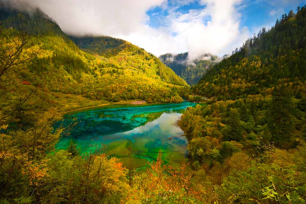 озеро пяти цветков, цзючжайгоу, китай фото