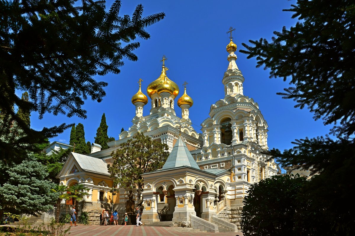 собор александра невского ялта фото