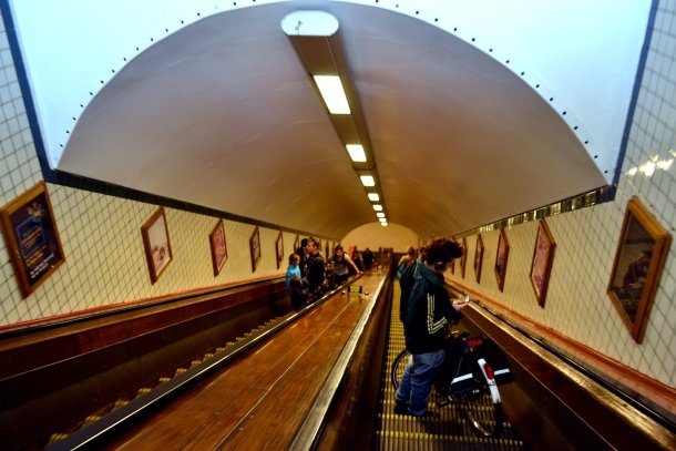 эскалатор метро фото