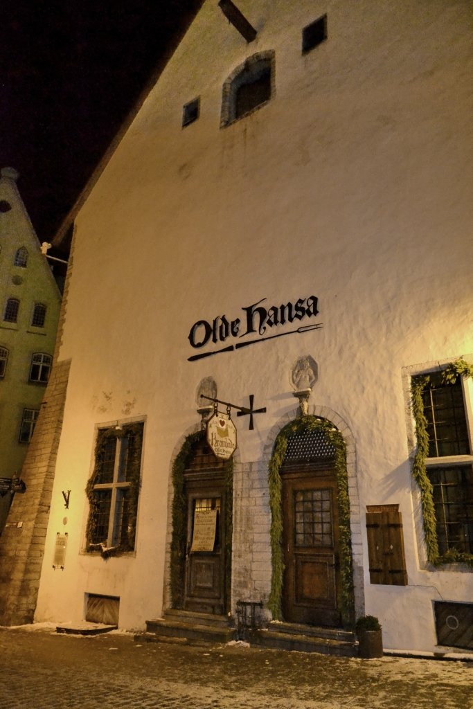 средневековый ресторан olde hansa фото