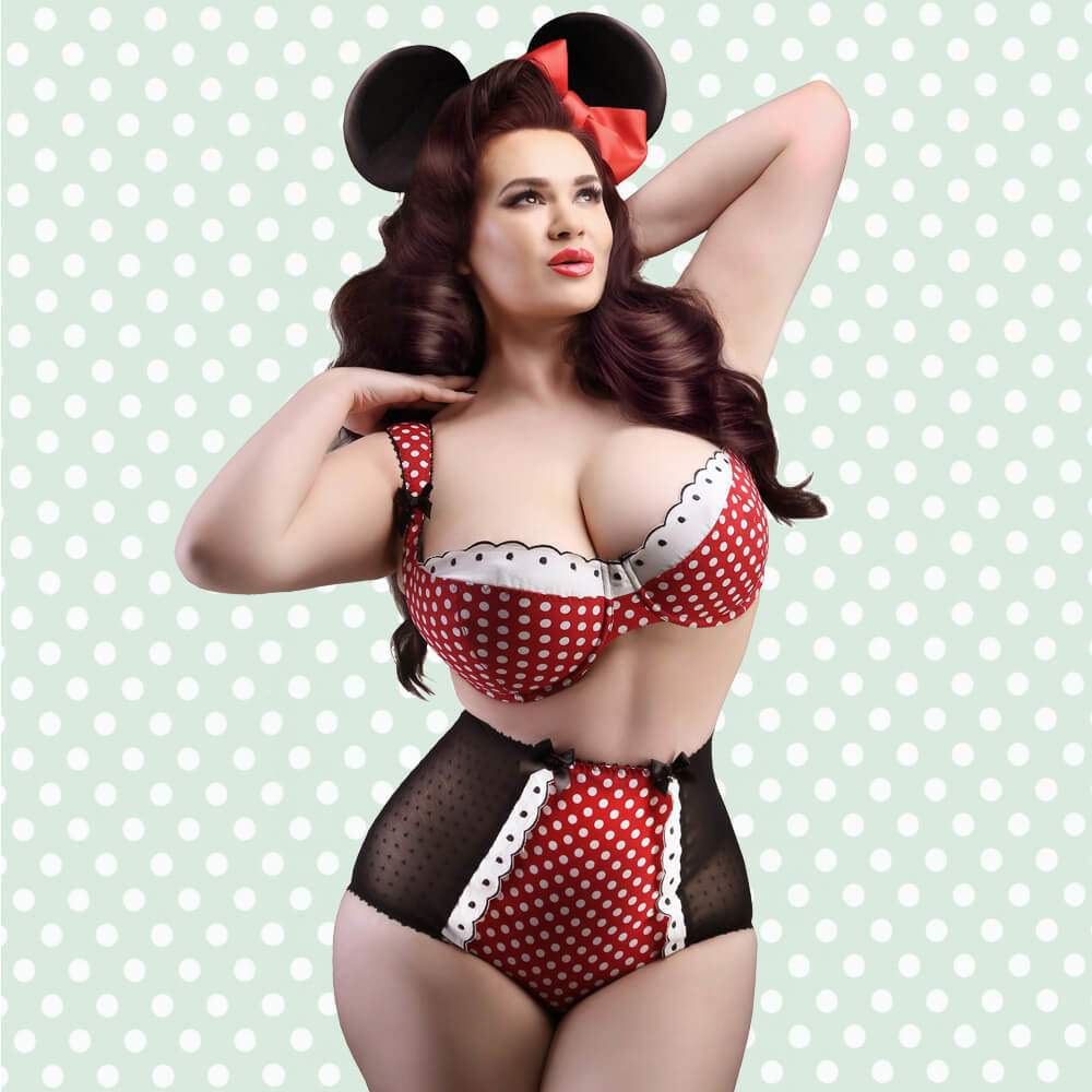 plus-size-girl-with-big-tits-free-porn-with-petite-woman