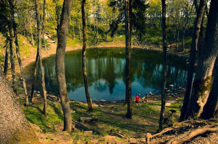 метеоритное озеро каали фото