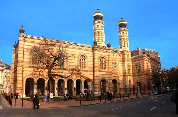 большая синагога в будапеште фото
