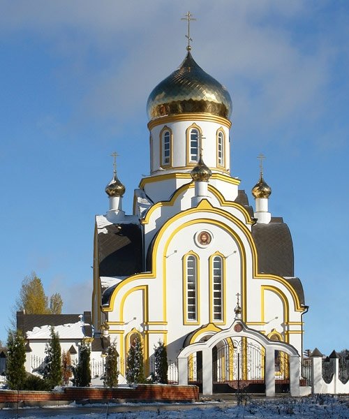 храм святых царственных страстотерпцев курск фото