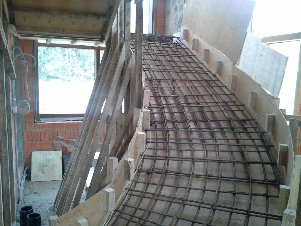 бетонная лестница своими руками фото