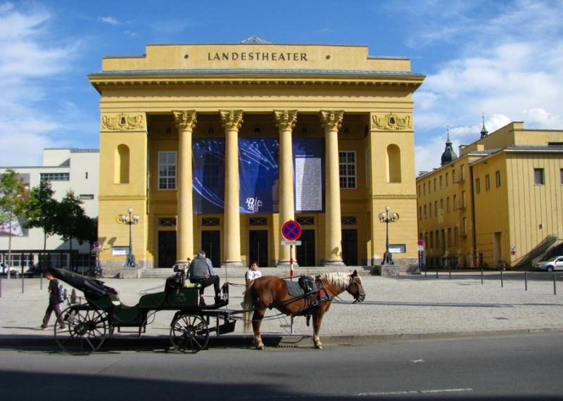 tiroler landestheater innsbruck фото