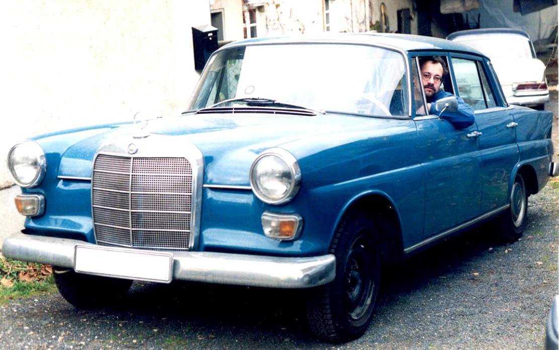 mercedes-benz 230 (w110) фото