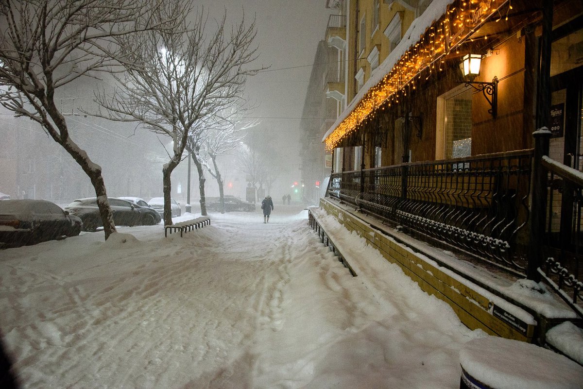 снежное утро в городе фото