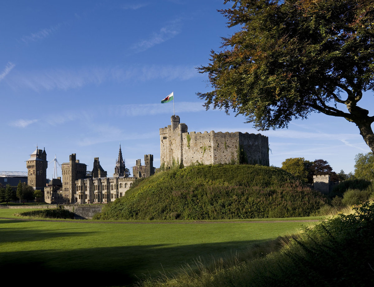 замок кардифф (cardiff castle) фото