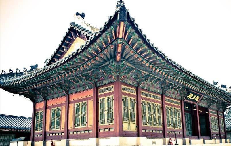 дворец чхандоккун в южной корее фото