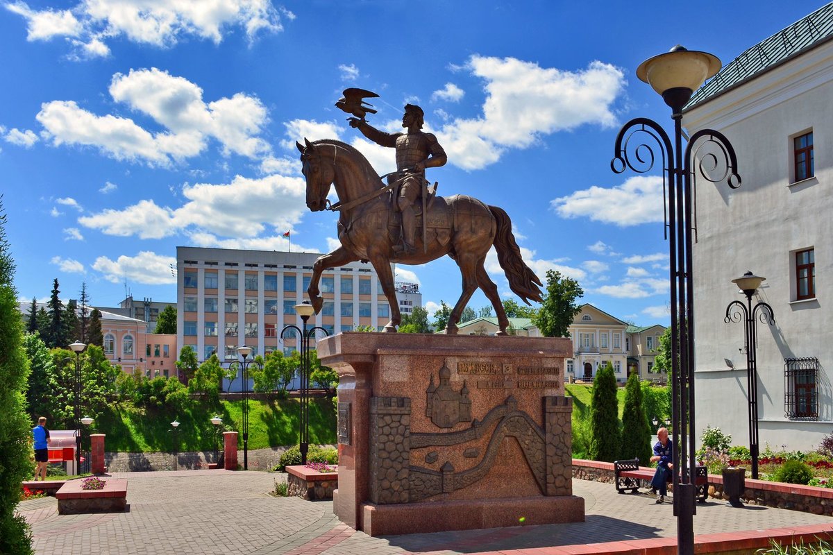 памятник ольгерду в витебске фото
