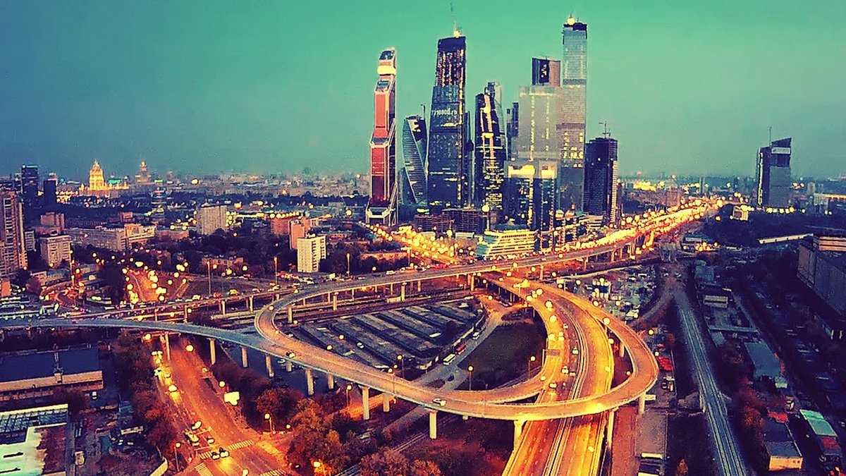 москва сити вечером фото