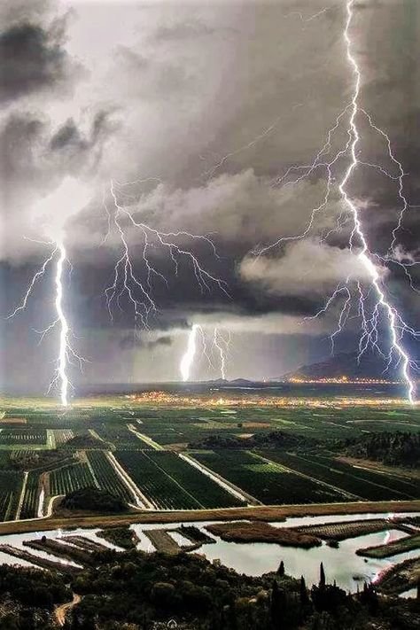 сильная гроза фото