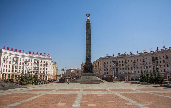 площадь победы в минске фото