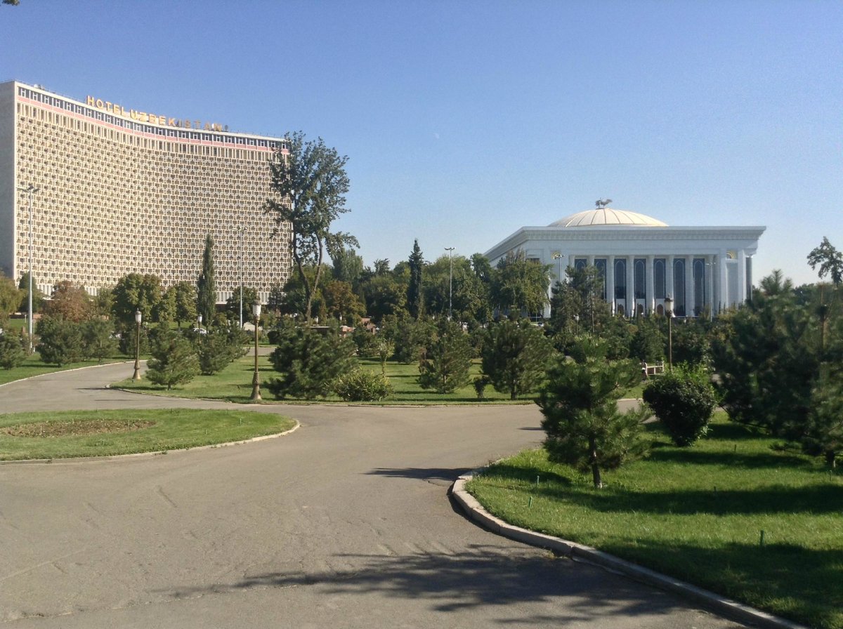 сквер амира темура ташкент фото