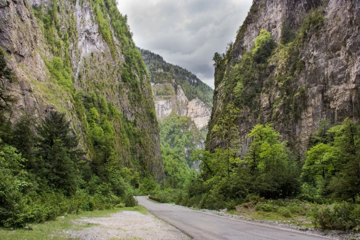 юпшарский каньон каменный мешок фото