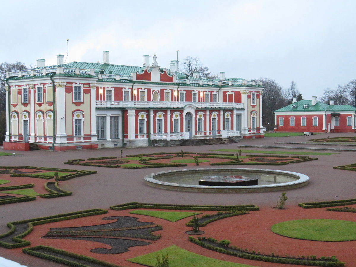 дворец кадриорг фото