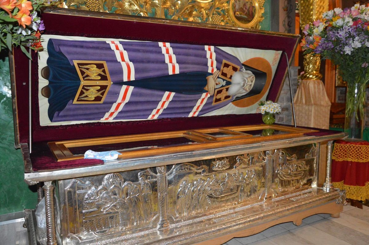 свято-троицкий монастырь симферополь мощи святителя луки фото