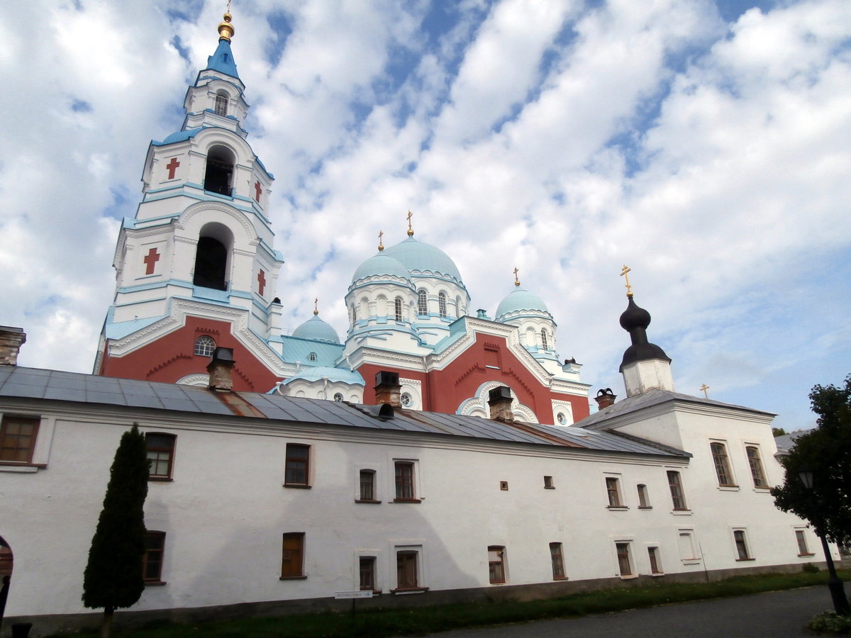 валаамский спасо-преображенский мужской монастырь фото