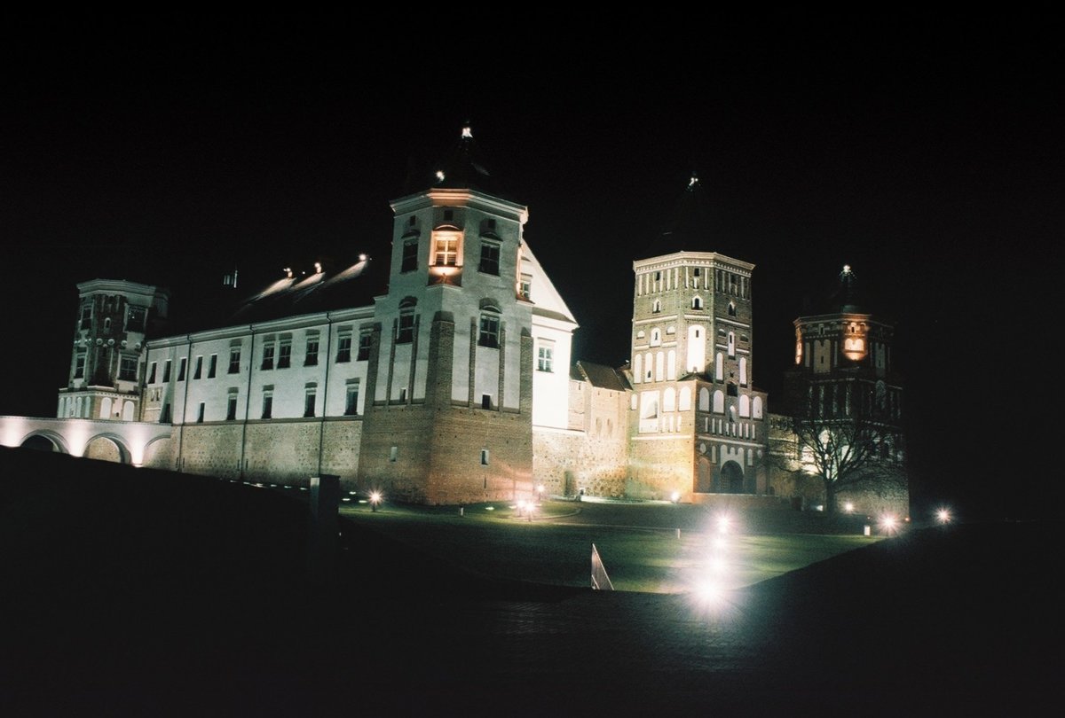 мирский замок фото