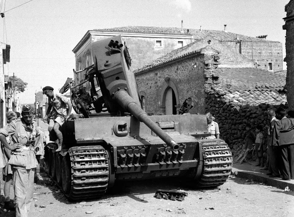 танк тигр 1943 год фото