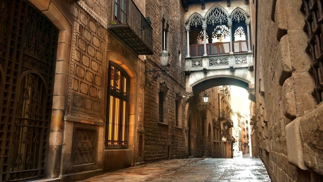 готический квартал в барселоне фото