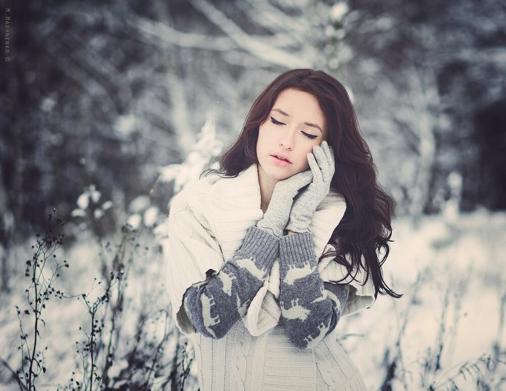 devushki-na-snegu-bryunetki-porno-onlayn-italyano-gruppovuha