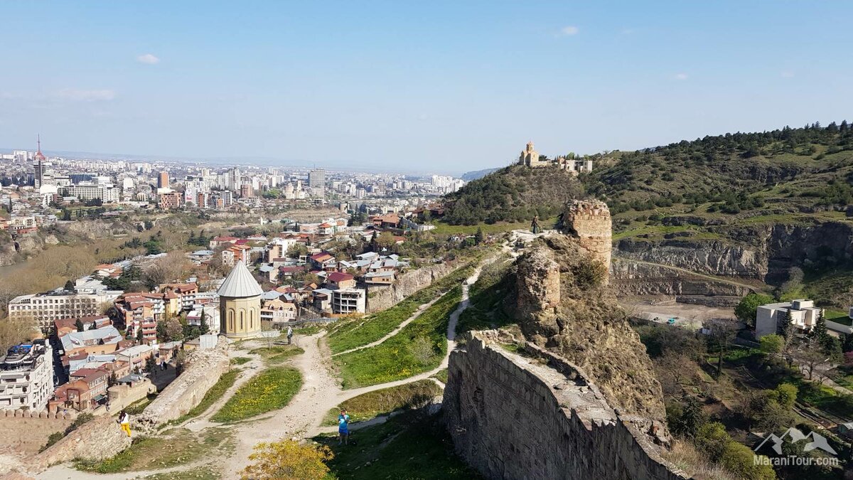 крепость нарикала в тбилиси фото