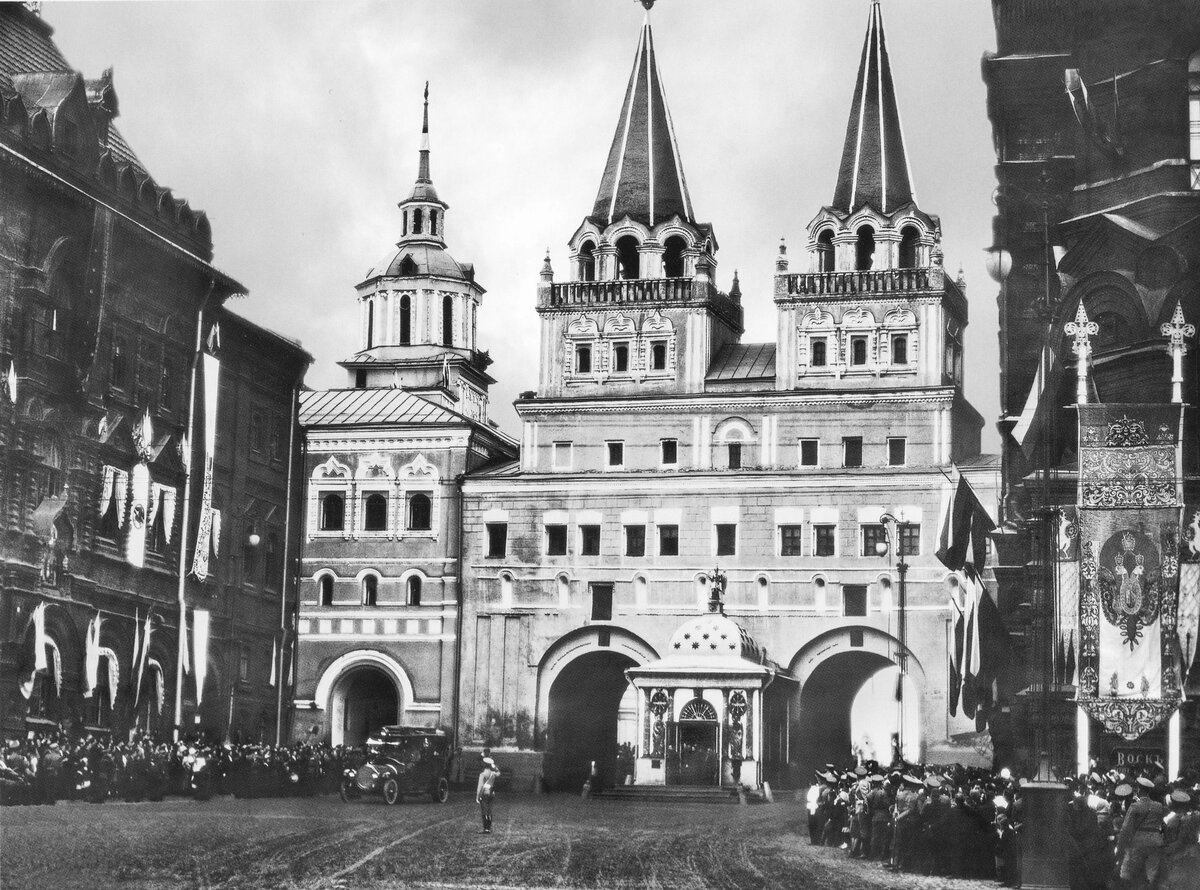 иверские ворота москва 19 век фото