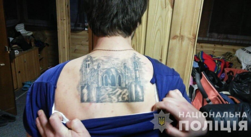 зона наколки на плече фото