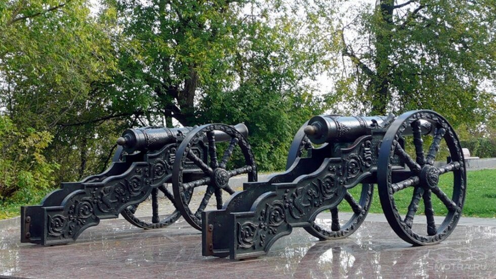 памятник 1812 года в смоленске пушка фото