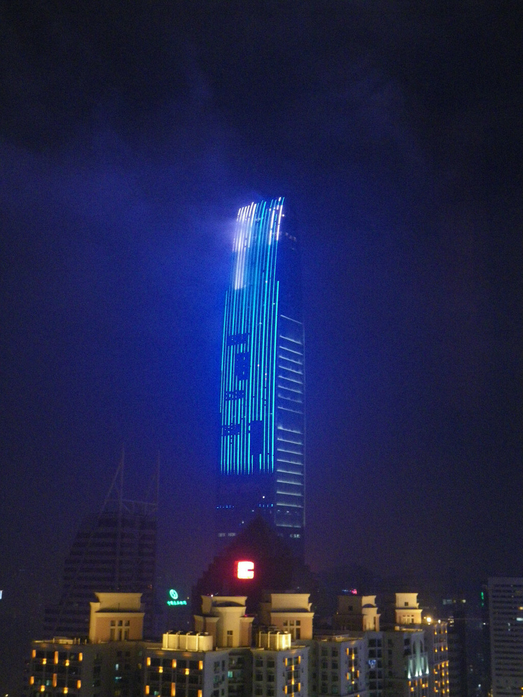 башня kingkey 100 фото