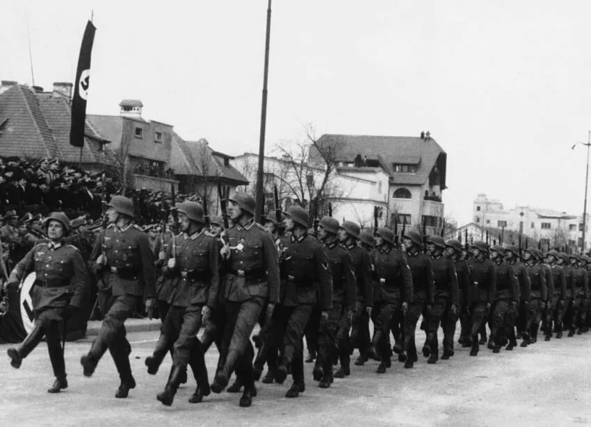 всеобщая воинская повинность в германии 1935 фото