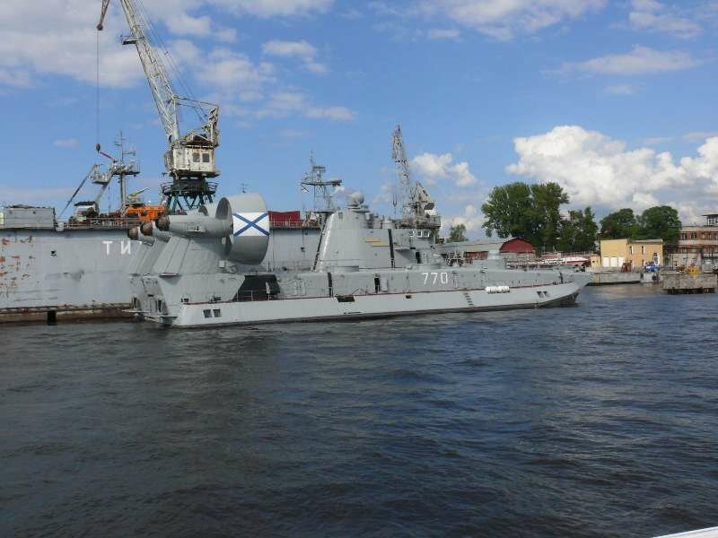 малый десантный корабль евгений кочешков фото