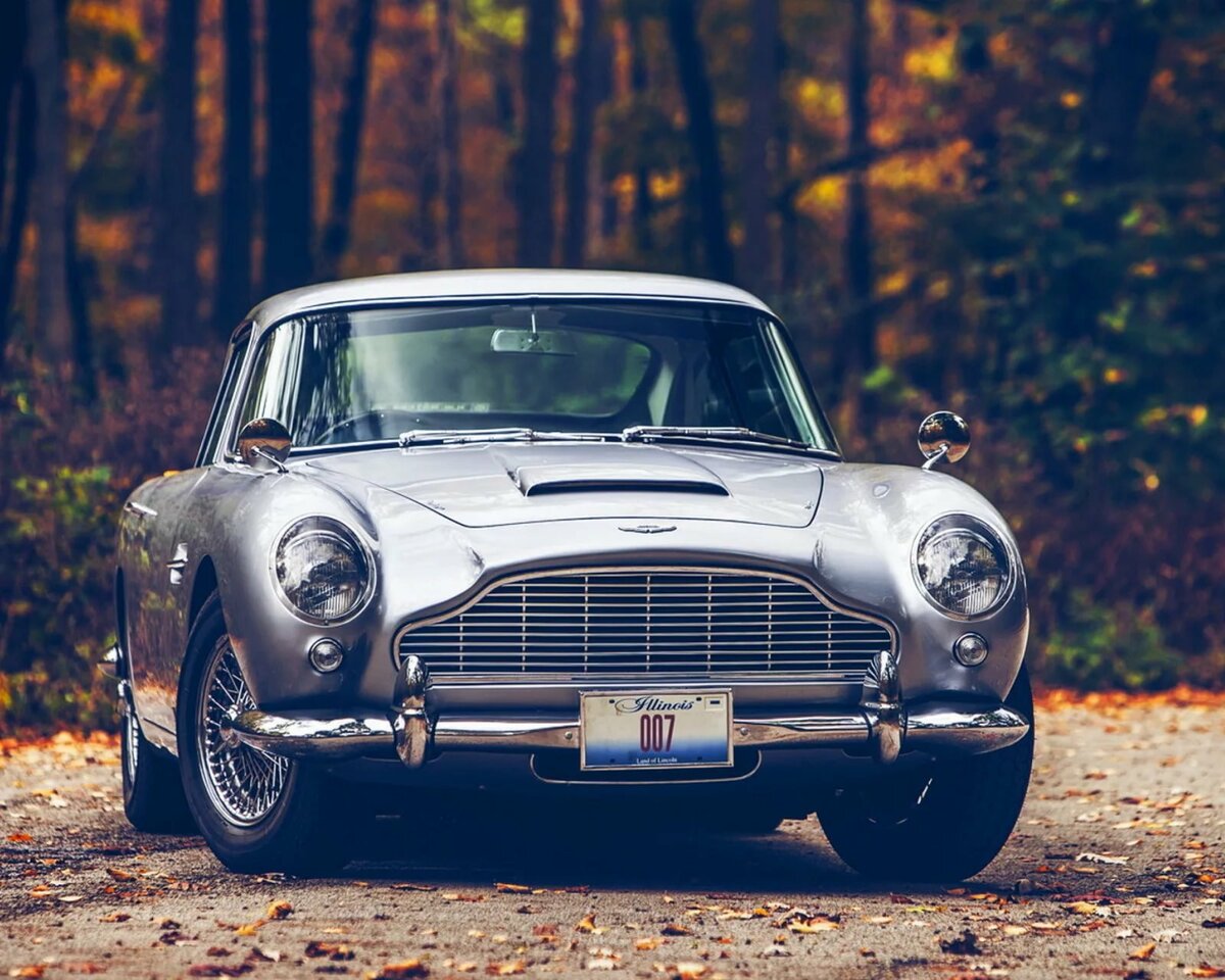 aston martin db5 фото