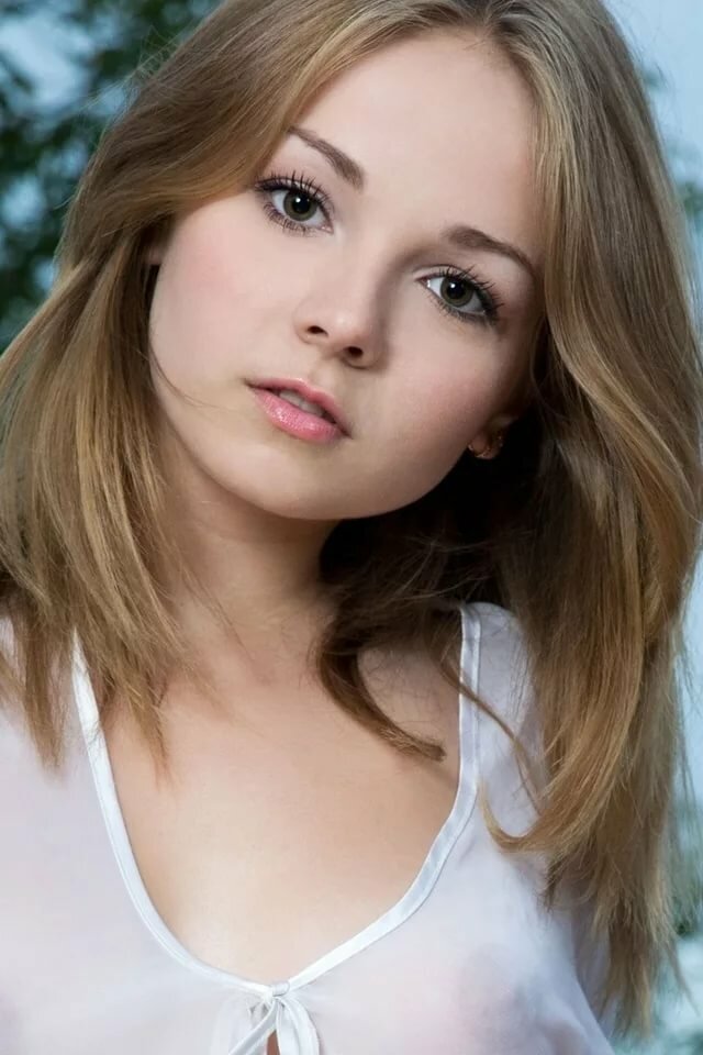 from-friday-teen-art-gallery-fat-black-chicks