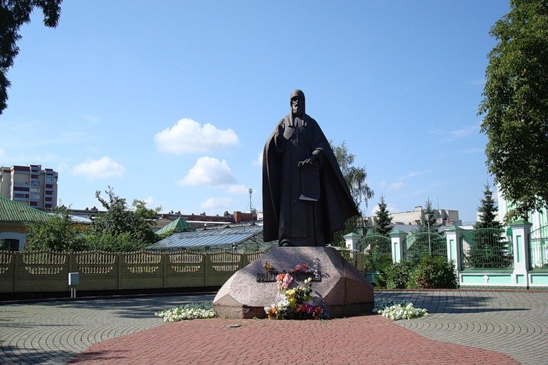 памятник афанасию брестскому в бресте фото