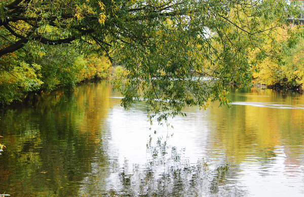 дотронуться до воды