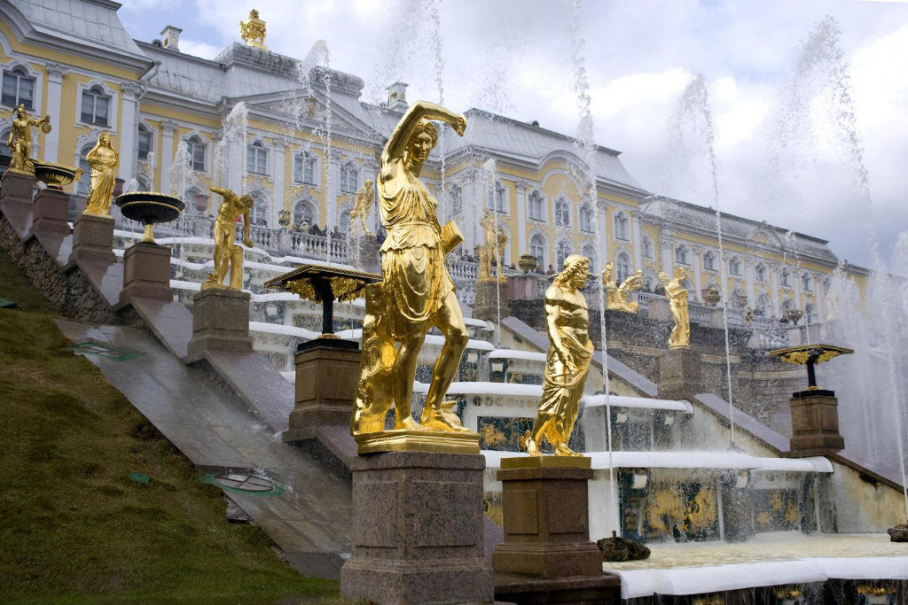 петергоф фонтан фото