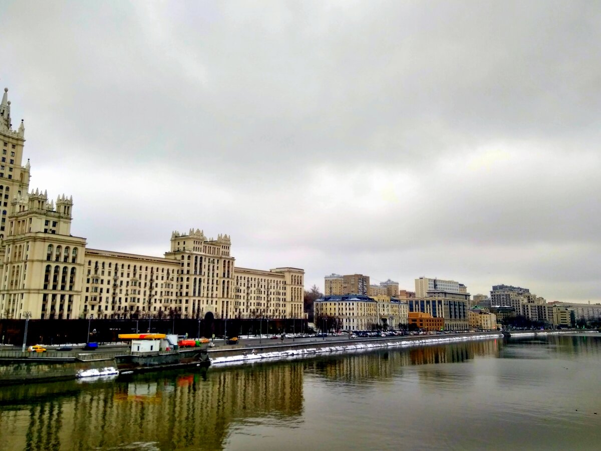 москва высотка на котельнической набережной фото