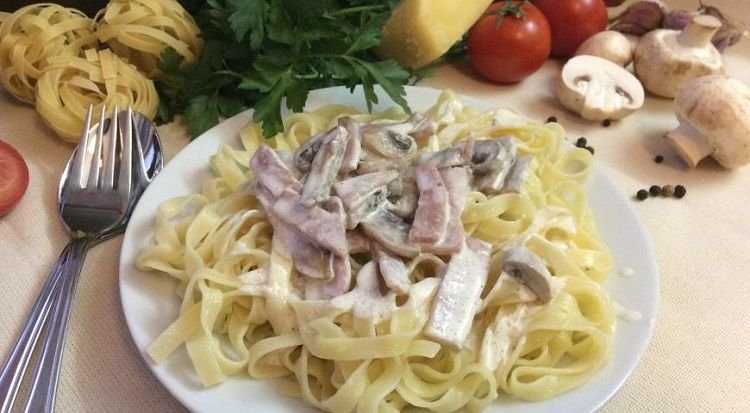 паста с ветчиной и грибами фото