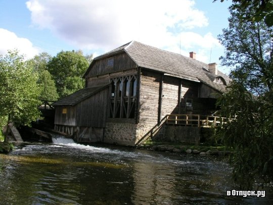 водяная мельница фото