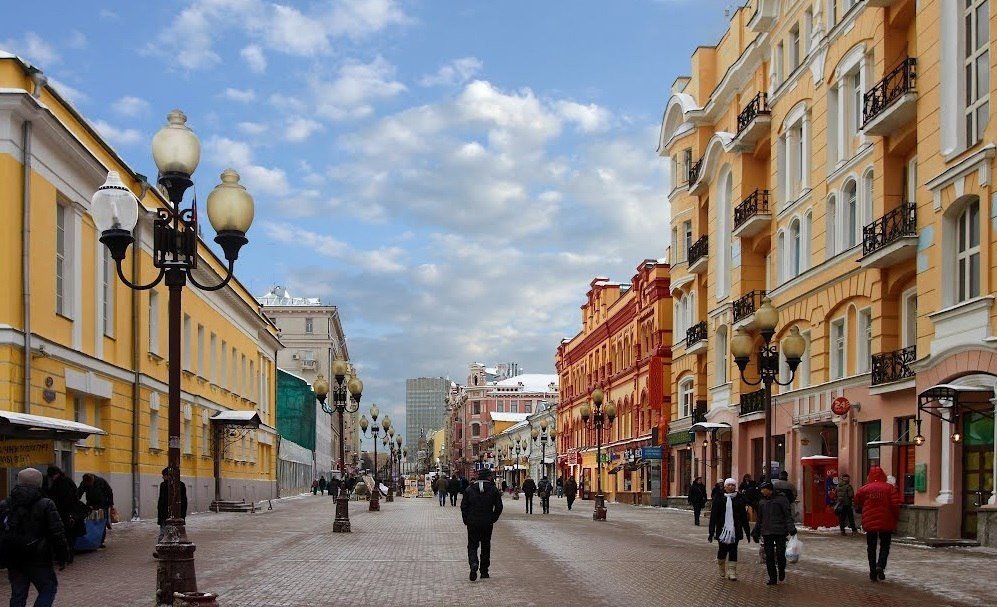 улица старый арбат в москве фото