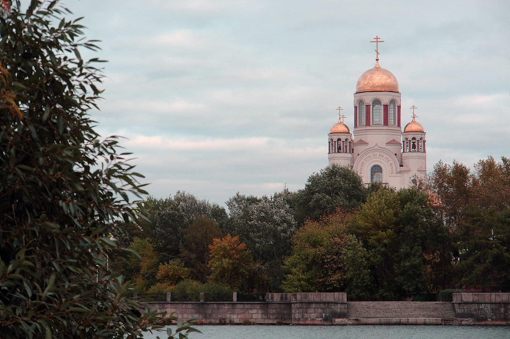 екатеринбург храм на крови фото