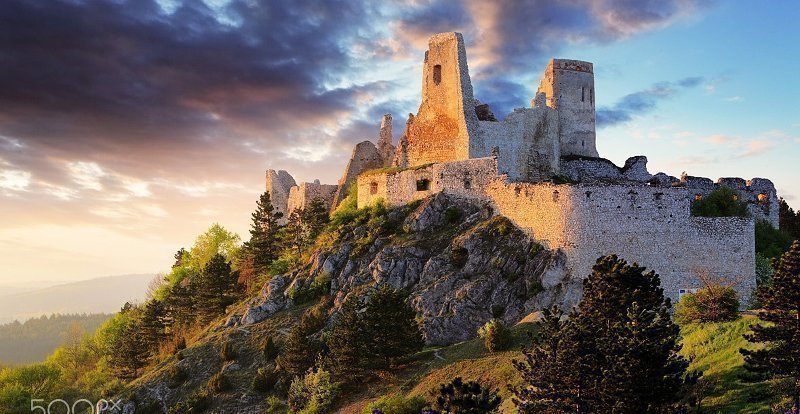 чахтицкий замок словакия фото