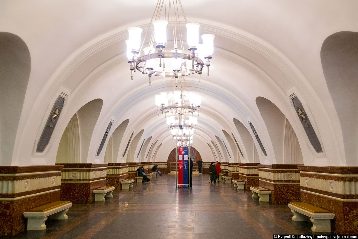 фрунзенская станция метро москва фото